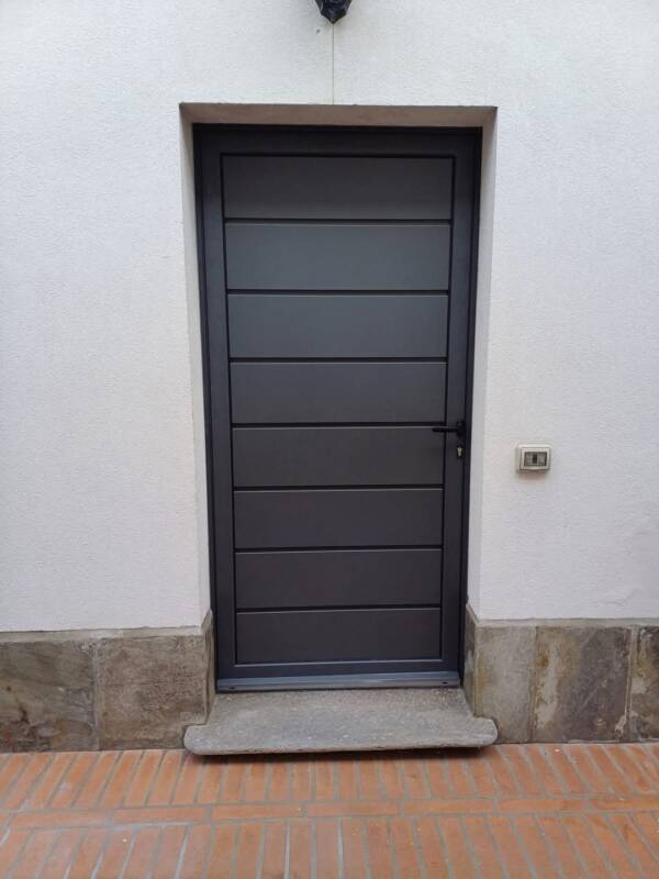 Porte blindate e Portoncini - immagine 5