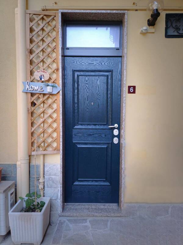 Porte blindate e Portoncini - immagine 4
