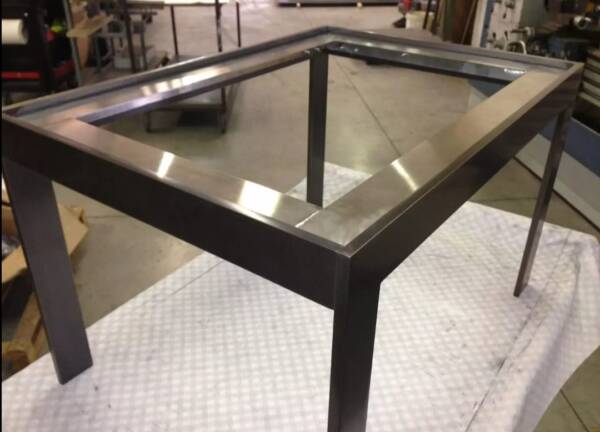 Arredamento in metallo - immagine 5